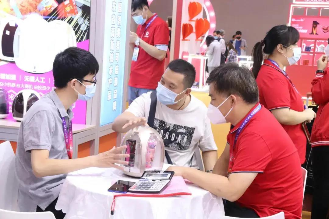 互聯(lián)網(wǎng)+新零售“全新商業(yè)模式,酒店智能無人售貨機(圖4)